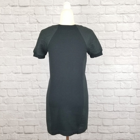 Fabletics Brenna black quilted moto active short sleeve mini dress women's sz XS - Picture 3 of 8